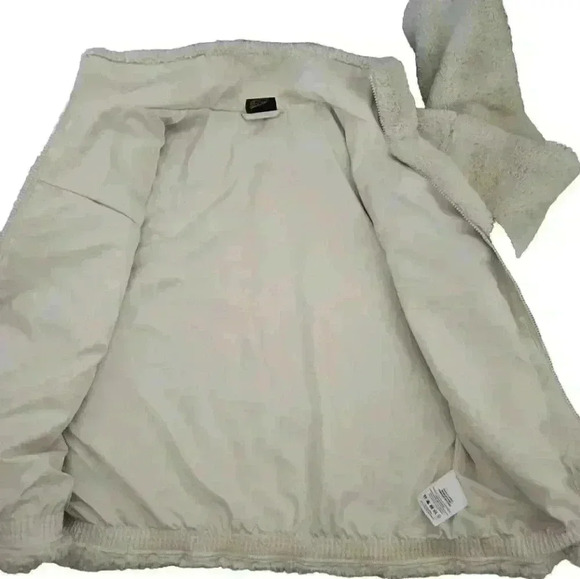 Nike Essentials Women's Off White Faux Fur Plush Large Logo Full Zip Jacket S - Picture 12 of 15